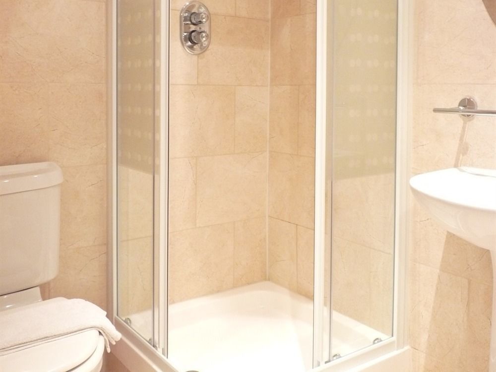 Earls Court Studios Лондон Экстерьер фото