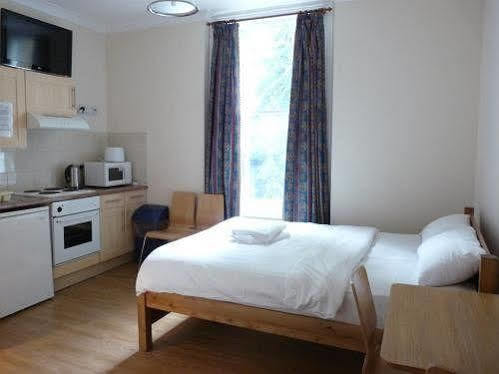 Earls Court Studios Лондон Экстерьер фото