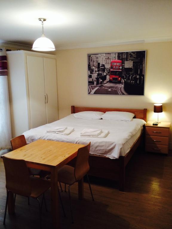 Earls Court Studios Лондон Номер фото
